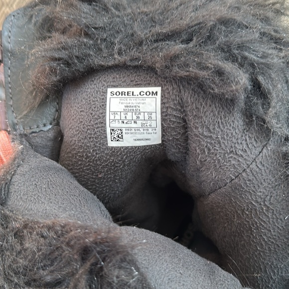 Women’s Sorel Boots - Picture 4 of 4